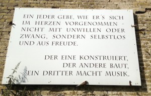 Das Schild vom Winzerberg