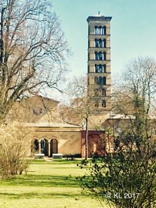 der Kirchturm der Friedenskirche in Potsdam